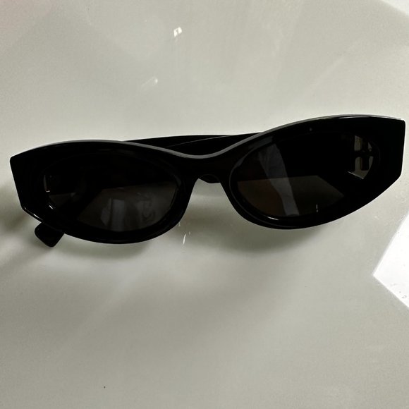 MiuMiu Women Sunglass - Picture 2 of 6